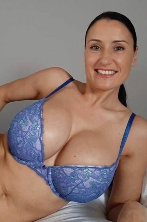 Russian escort service delhi